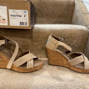 TOMS Women's Strappy Wedge Buckle Ankle Strap Heels/8.5/Sierra/Tan